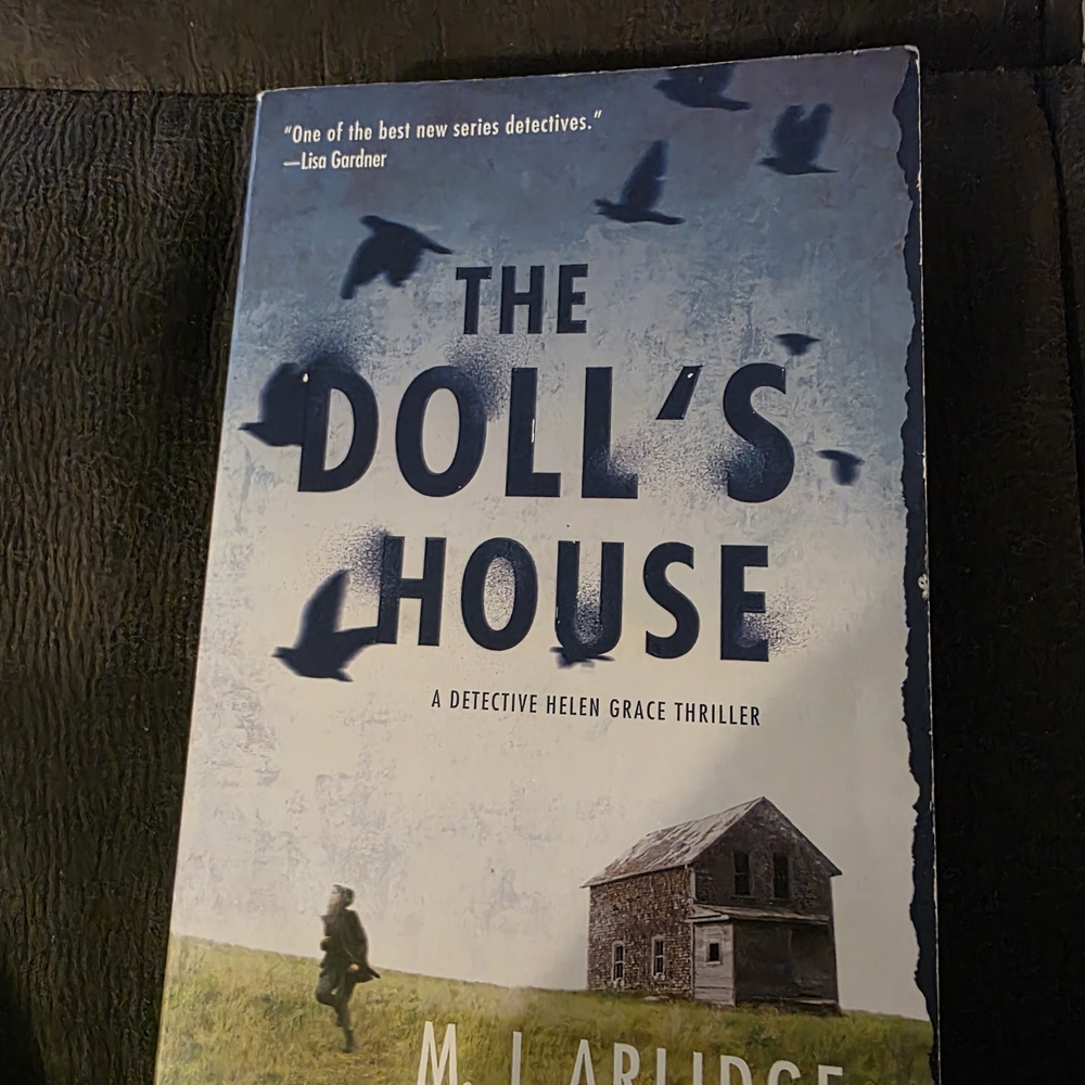📣HP📣 The Doll's House Book by M.J. Arlidge